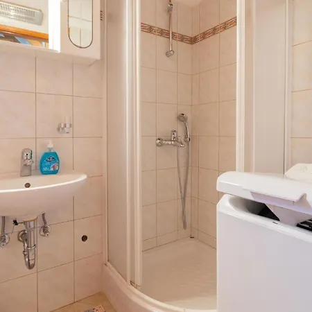 Mit Privatpool Fuer 4 Personen Ca 85 Qm In Privlaka, Dalmatien Norddalmatien Ferienhaus Privlaka (Zadar)